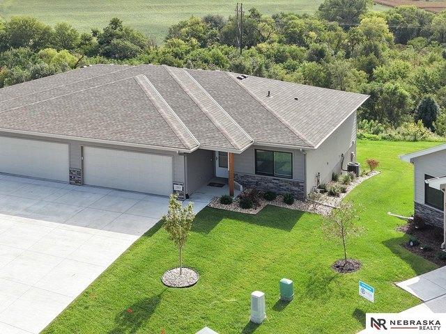Townhouse for sale in Bennington, Douglas County