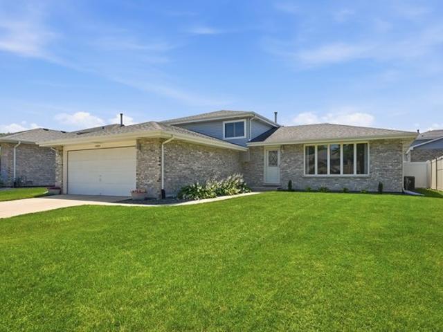 House for sale in Midlothian, Illinois