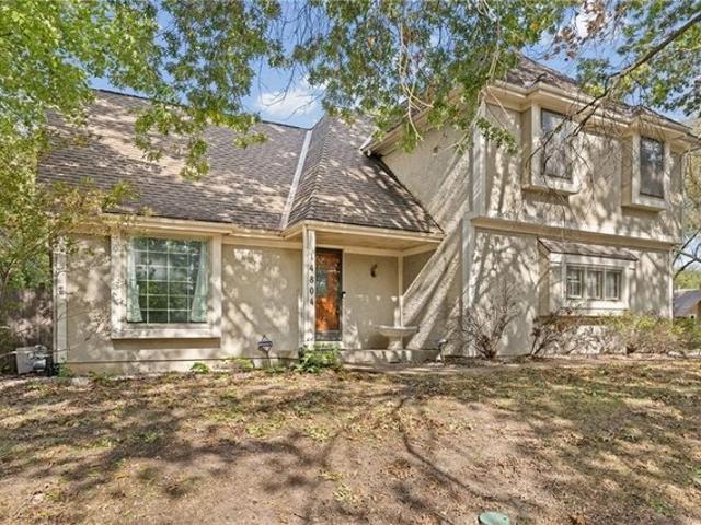 House for sale in Lenexa, Johnson County