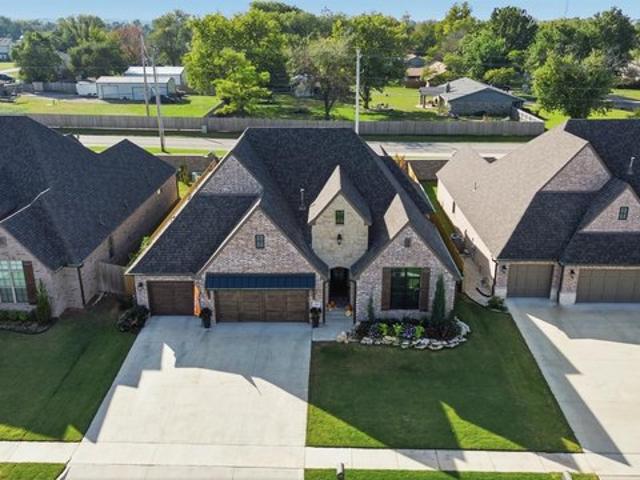 House for sale in Owasso, Tulsa County