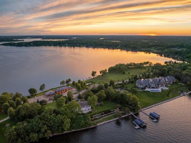 House for sale in Wayzata, Hennepin County