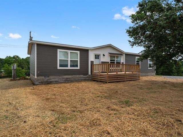 House for sale in Edmonton, Kentucky