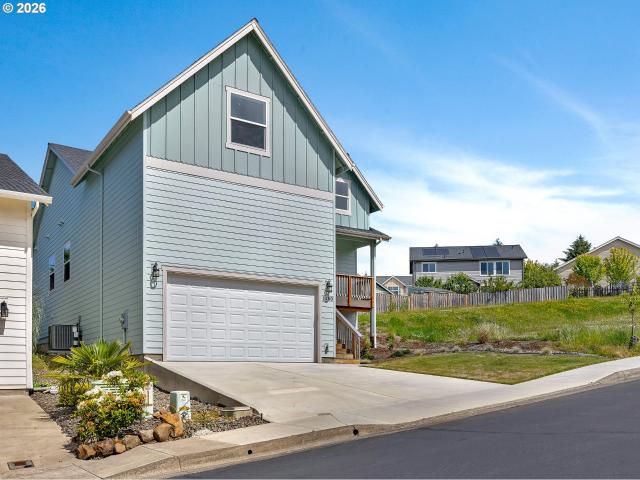 House for sale in Oregonia