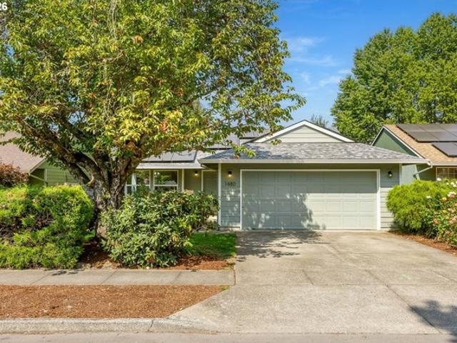 House for sale in Oregonia