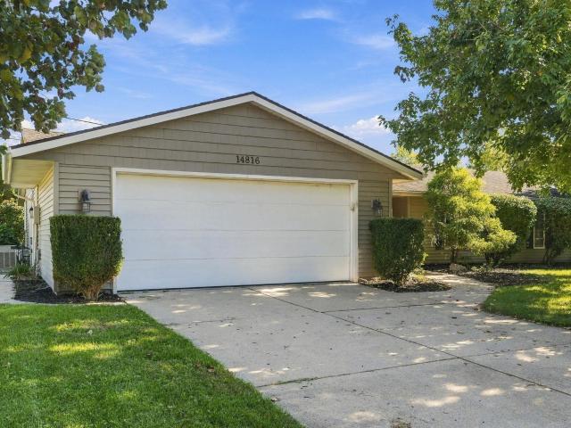 House for sale in Leo-Cedarville, Allen County