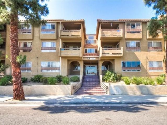 Condo for sale in Paramount, California