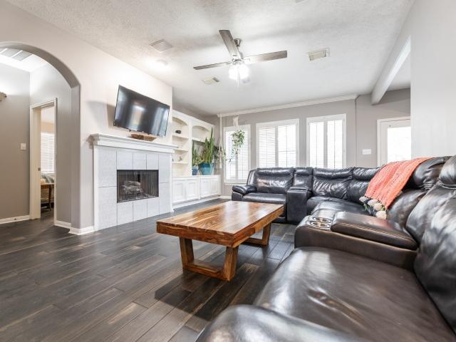 House for sale in Friendswood