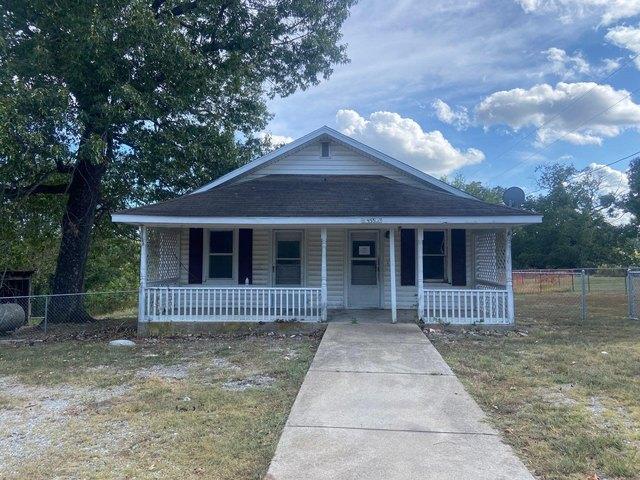 House for sale in Ava, Douglas County