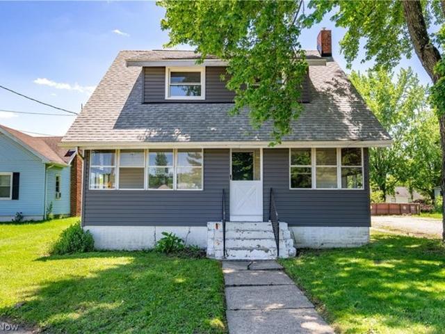 House for sale in Alliance, Stark County