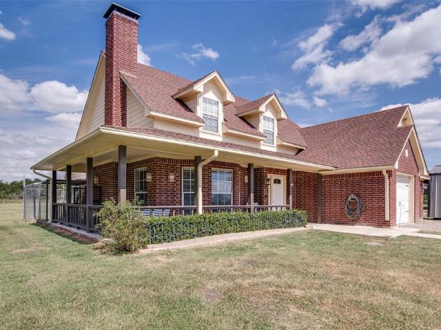 House for sale in Navarro, Texas
