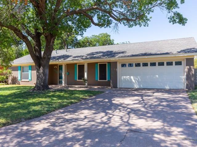 House for sale in Taylor, Texas