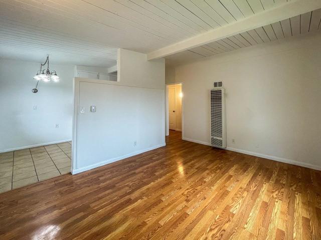 Apartment for rent in California