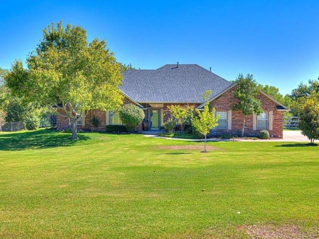 House for sale in Choctaw, Oklahoma County