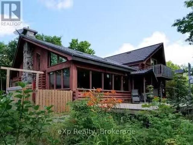 House for sale in Ontario