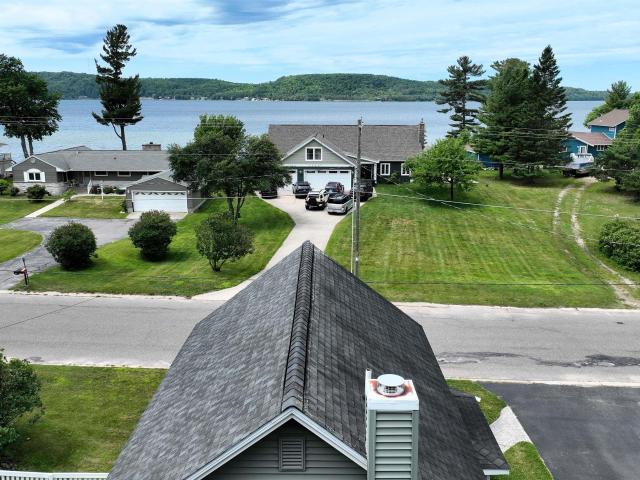 House for sale in Munising