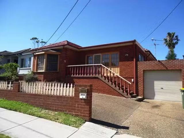House for rent in Phillip Bay