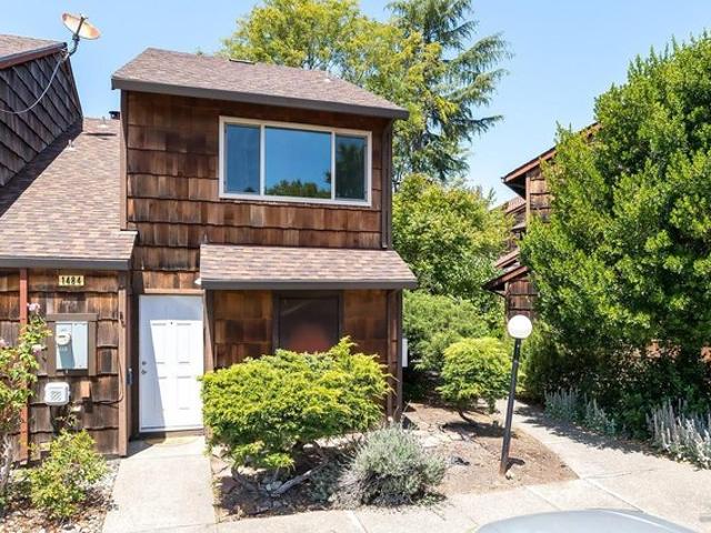 Townhouse for sale in Rohnert Park, California