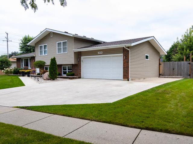 House for sale in Elgin, Illinois