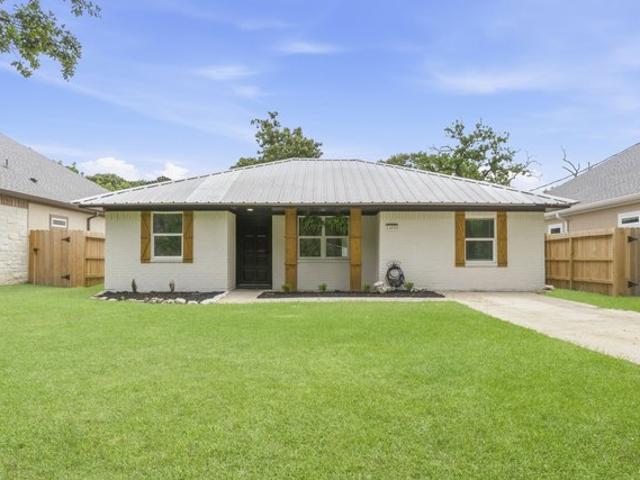 House for sale in Willis, Texas