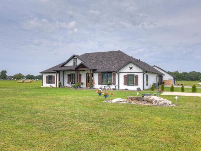 House for sale in Neosho, Missouri