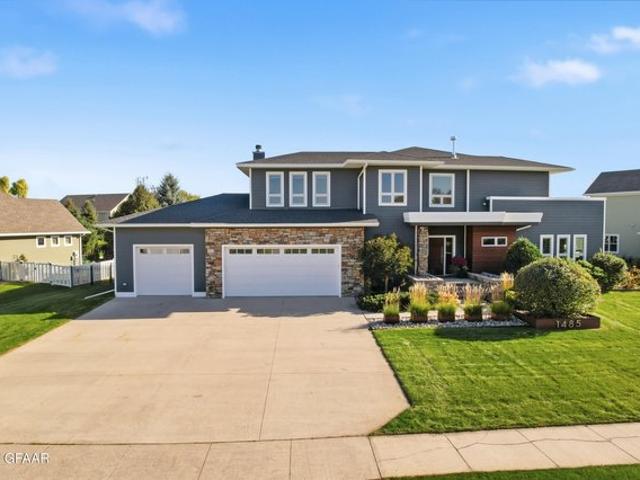 House for sale in Grand Forks, Grand Forks County