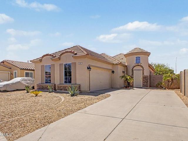 House for sale in Surprise, Arizona