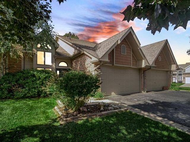 Townhouse for sale in Hobart, Indiana