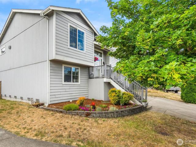 House for sale in Thurston, Washington