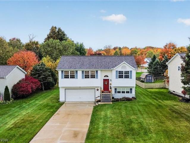 House for sale in Glen Valley, Middlefield Village