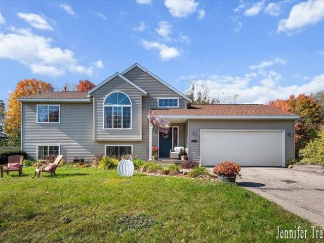House for sale in Cedar Springs, Kent County