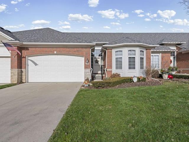 Condo for sale in Utica, Michigan