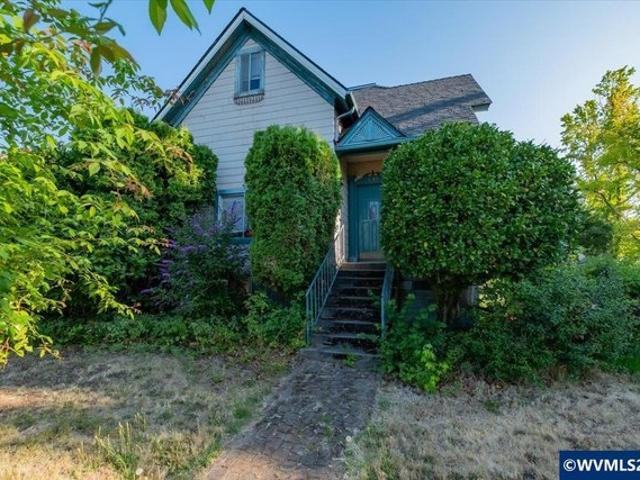 House for sale in Oregonia
