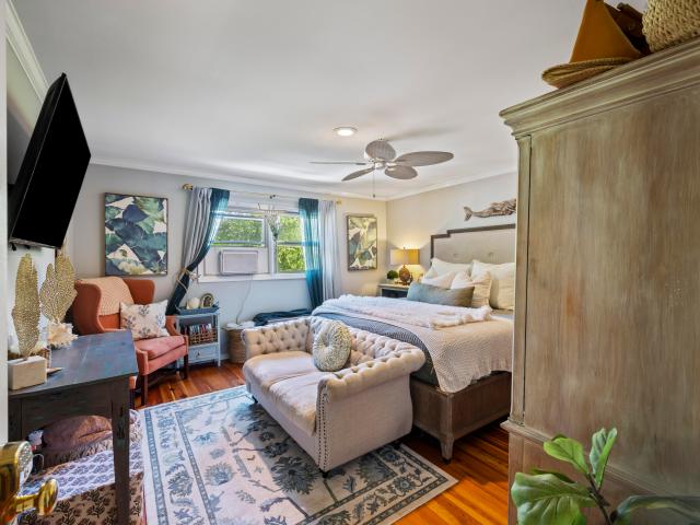 Townhouse for sale in Mount Pleasant
