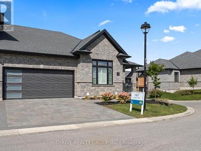 Townhouse for sale in Arva, Ontario