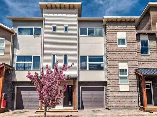 Condo for sale in Rolly View, Alberta