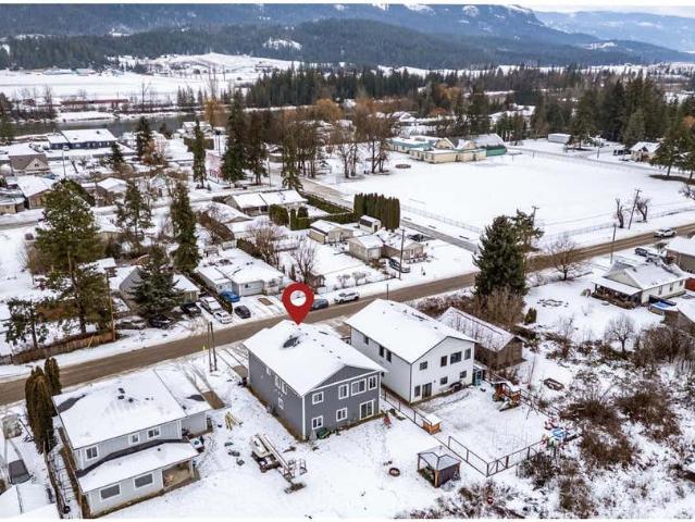 House for sale in Grindrod, British Columbia