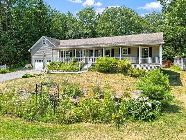 House for sale in Bowdoin, Maine