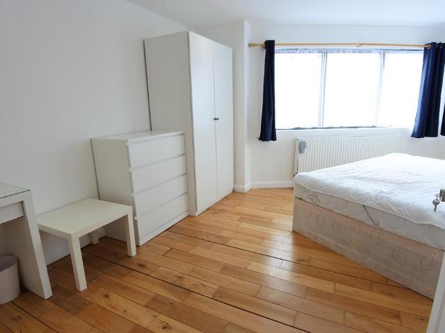 Apartment for rent in West Ealing, Greater London