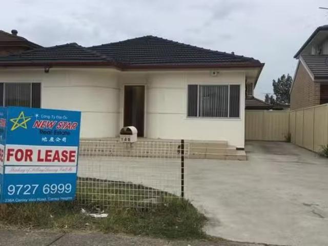 House for rent in Canley Heights