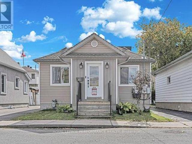 House for sale in Rideau-Vanier, Ottawa