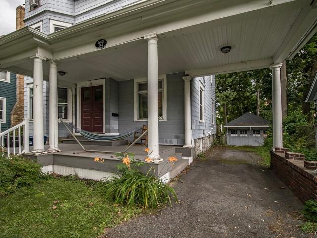 House for sale in Syracuse, New York