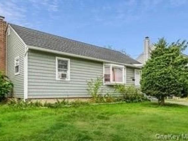 House for sale in Babylon, New York