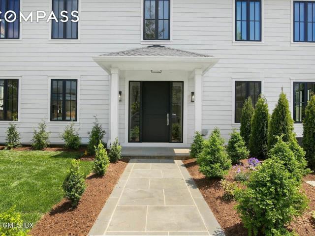 Condo for sale in Greenwich