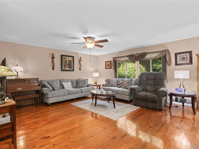 Condo for sale in Jefferson Village, Town of Yorktown