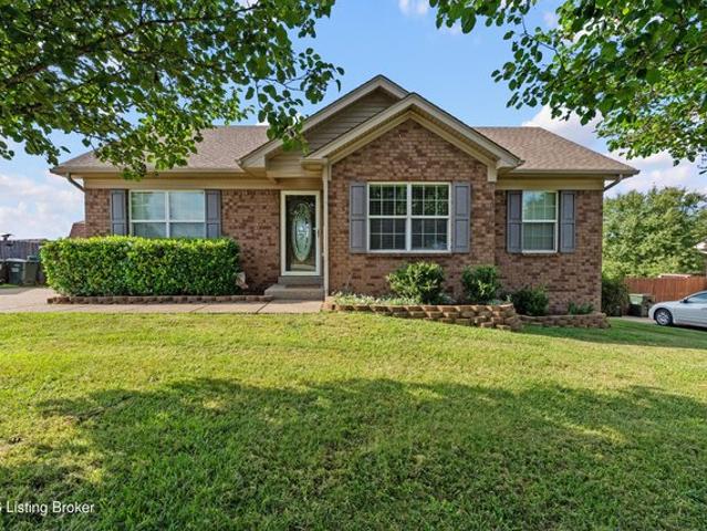 House for sale in Mount Washington, Kentucky