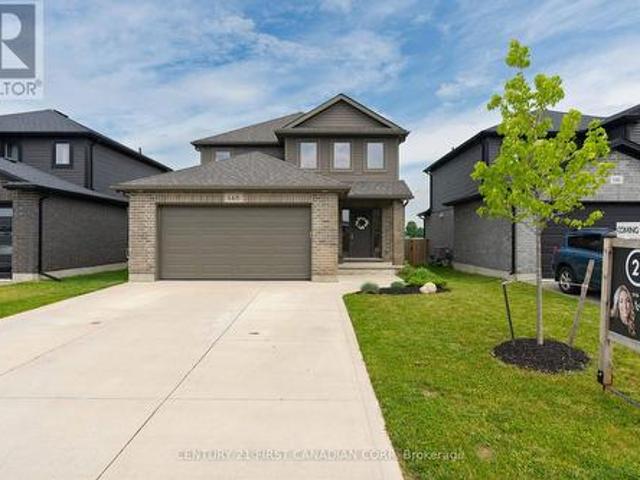 House for sale in Lucan-biddulph, Ontario