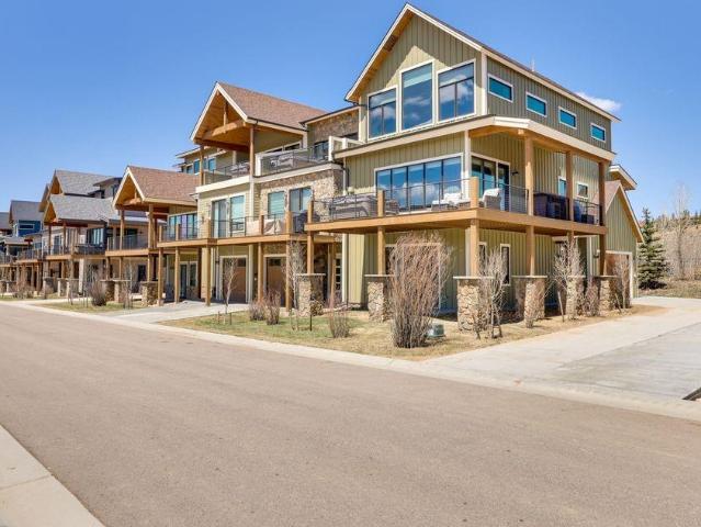 Townhouse for sale in Fraser