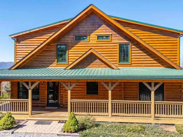 House for sale in Pittsville