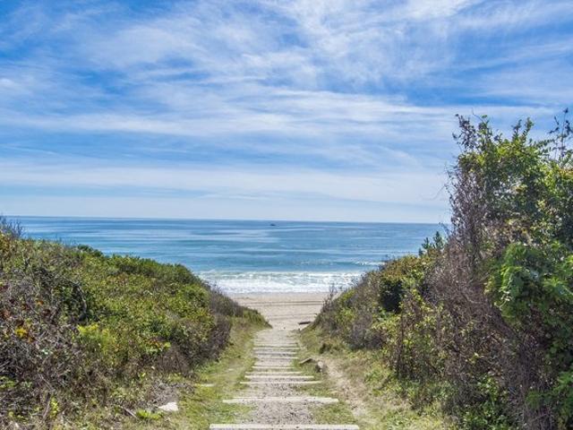 House for sale in Wainscott, New York