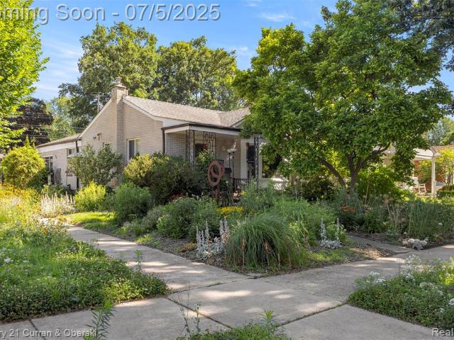 House for sale in Clawson House for sale in Clawson